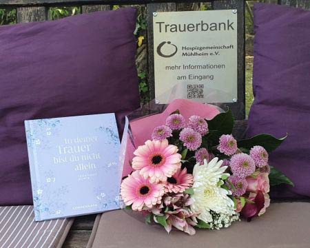 Trauerbank-Einweihung-hgm-ev